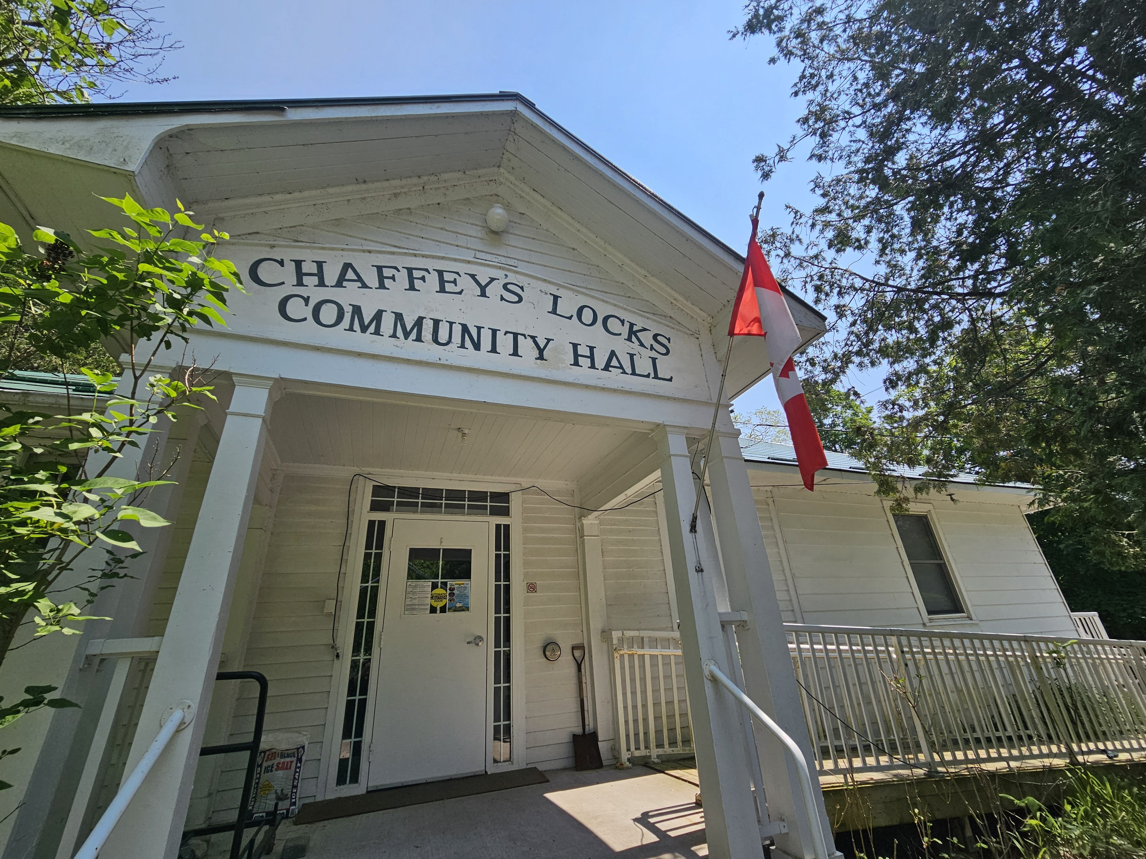 Chaffeys Locks Doors Open